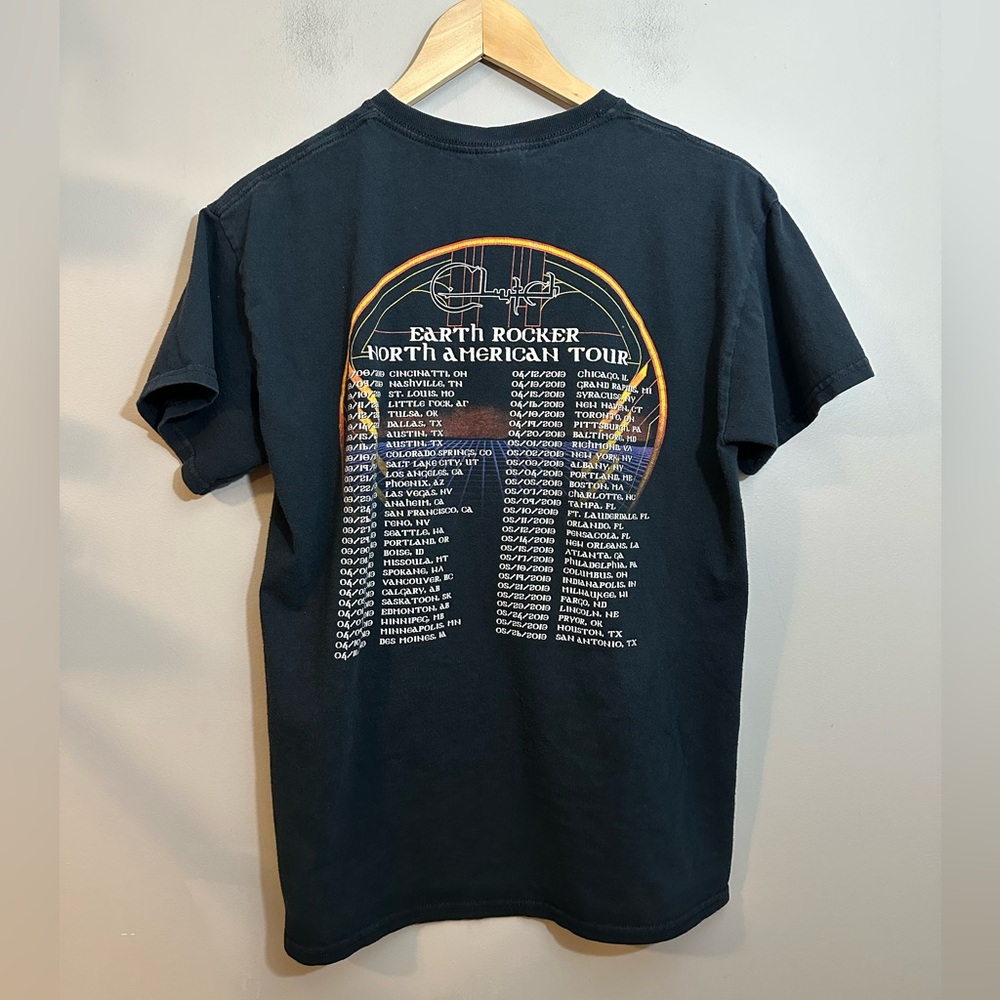 Clutch Vintage T Shirt Earth Rocker Tour 2013 Dates Size Medium - Picture 7 of 8